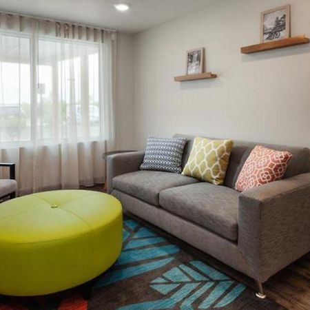 Woodspring Suites Columbus Urbancrest Grove City Bagian luar foto